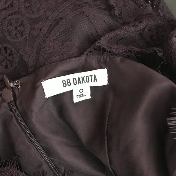 BB DAKOTA Dark Plum Lace Fit and Flare Mini Dress Size 0 - Picture 8 of 8